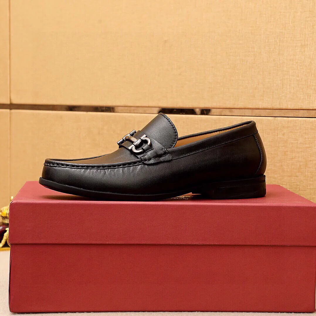 Men's shoes 💰480 💐 Product trademark: Ferragamo "Ferragamo" casual leather shoes Regular size: 38-44 (45🉑️customized) Product materials: Selected imported first-layer calfskin upper + luxury hardware buckle, imported water-dyed cow leather lining. Strong three-dimensional visual effect, original outsole color: 3⃣️seed leather materials available